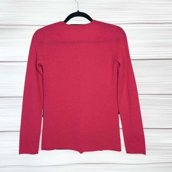 Saks Fifth Avenue Cashmere Sweater Raspberry Color V-neck Ruffle Detail XS - Picture 8 of 12